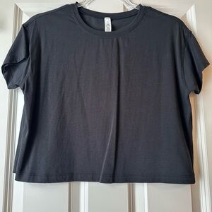 NWOT lululemon Cates Tee